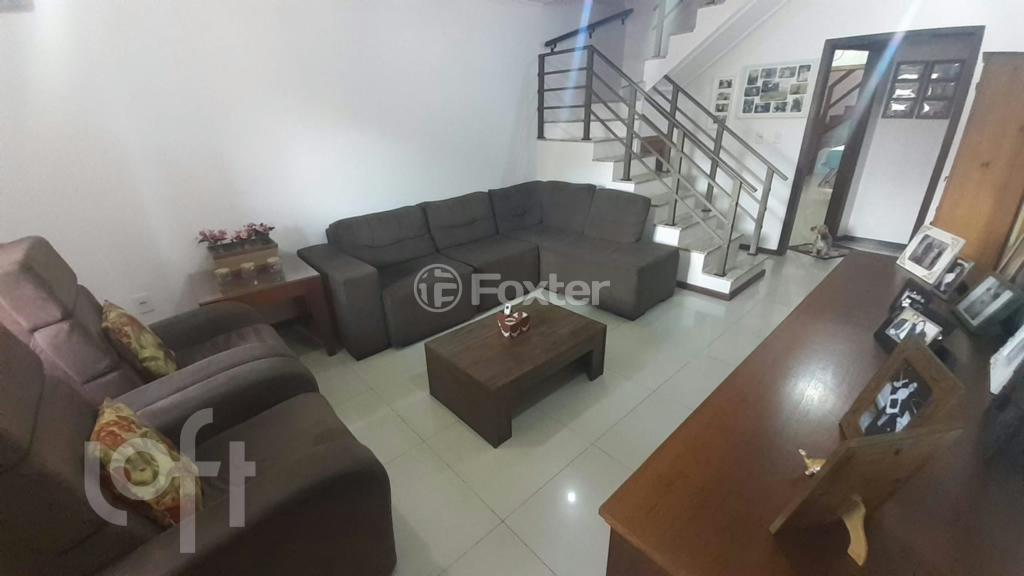 Casa à venda com 4 quartos, 150m² - Foto 1