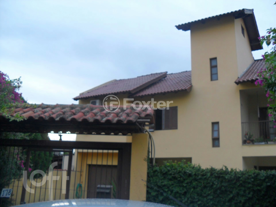 Casa à venda com 7 quartos, 573m² - Foto 1