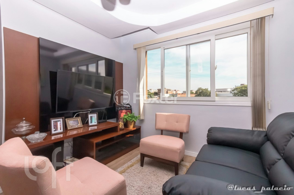 Apartamento à venda com 2 quartos, 63m² - Foto 1