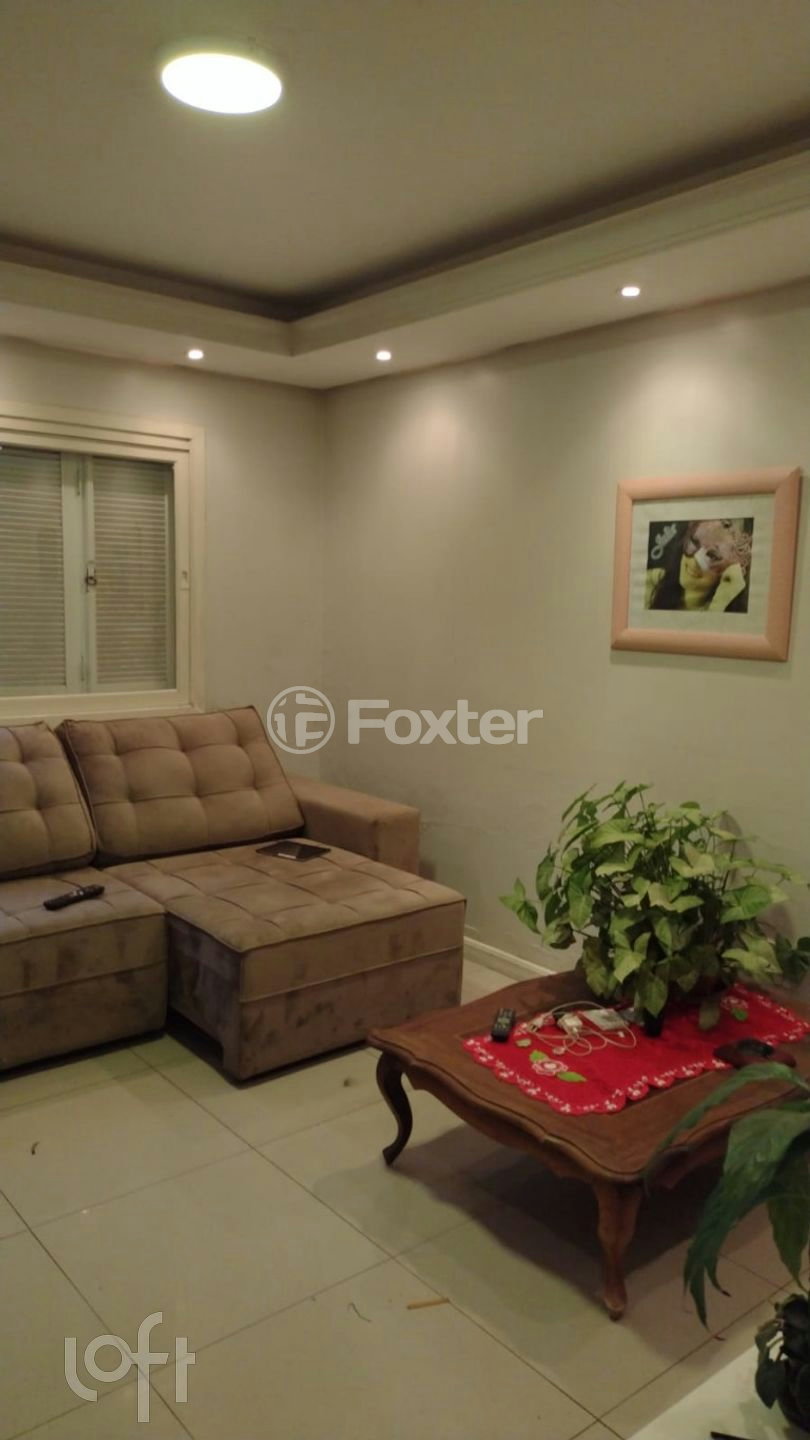 Casa à venda com 4 quartos, 264m² - Foto 1