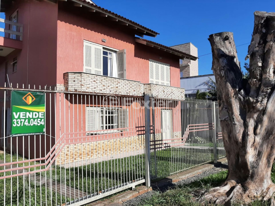 Casa à venda com 3 quartos, 270m² - Foto 1