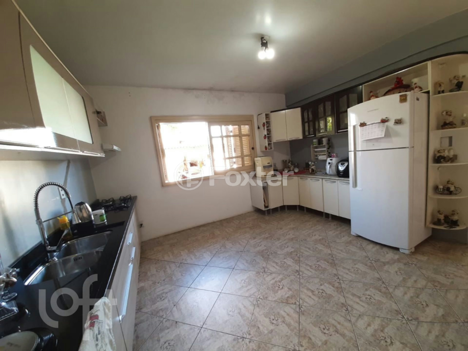 Casa à venda com 3 quartos, 270m² - Foto 10