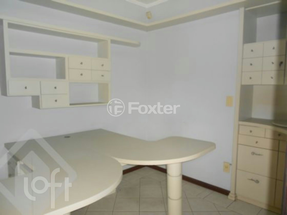Casa à venda com 4 quartos, 220m² - Foto 5