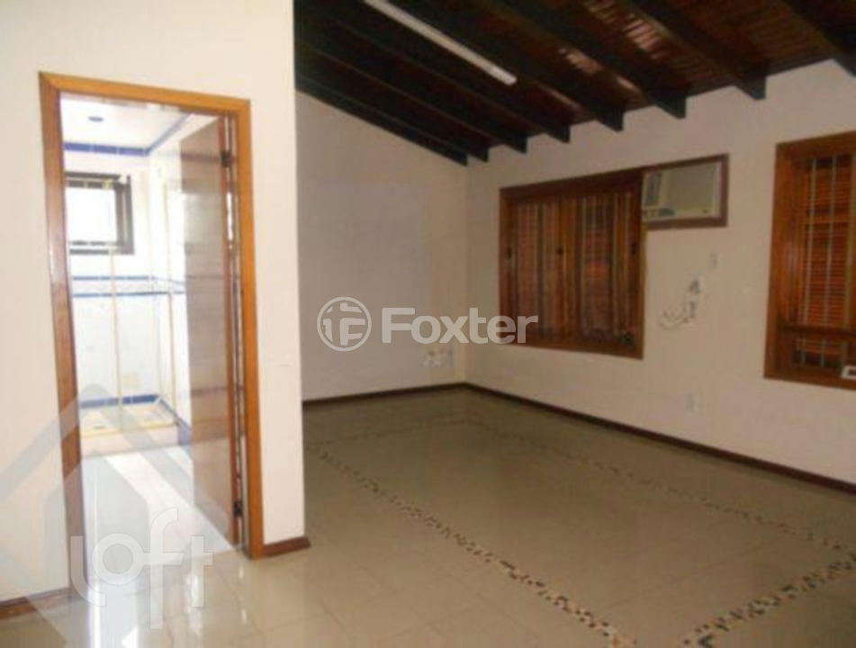 Casa à venda com 4 quartos, 220m² - Foto 14