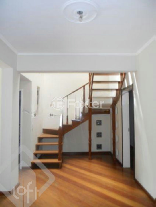 Casa à venda com 4 quartos, 220m² - Foto 11