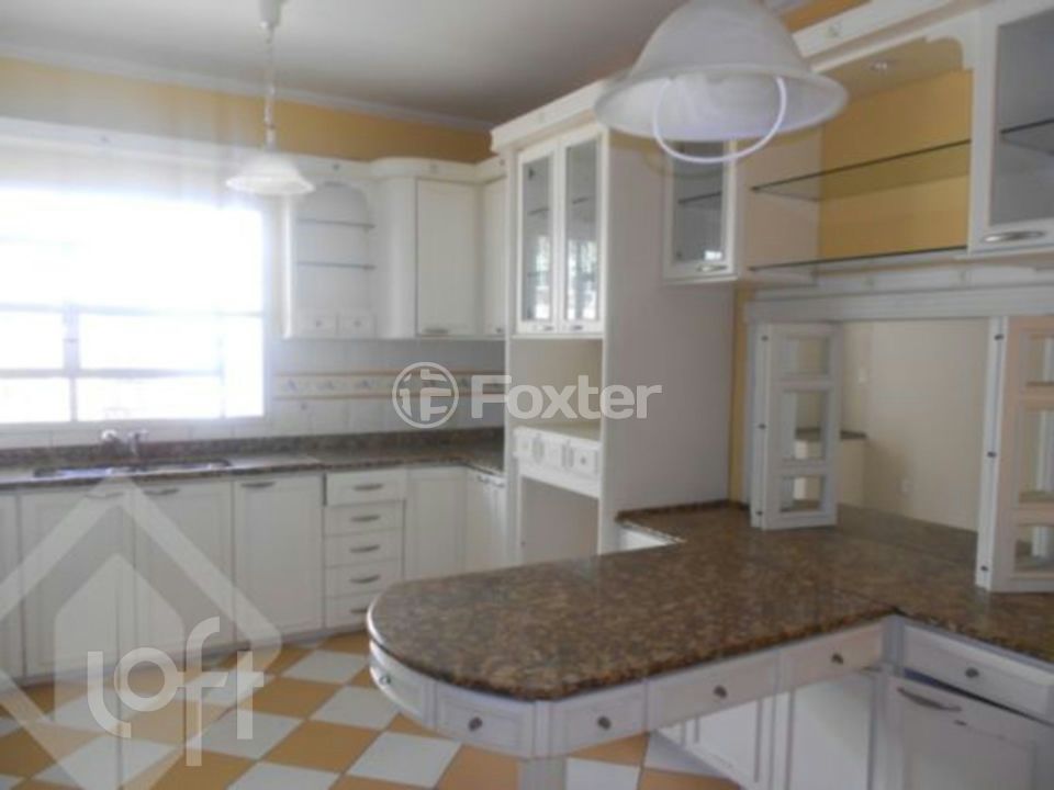 Casa à venda com 4 quartos, 220m² - Foto 3