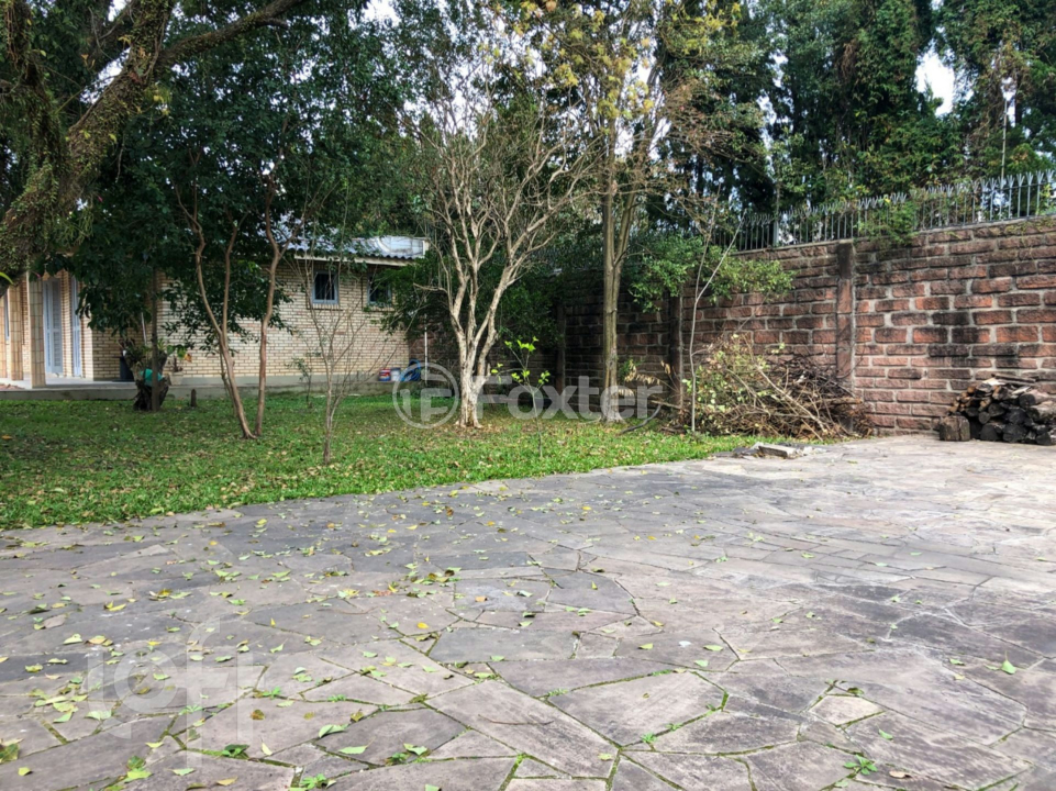 Casa à venda com 5 quartos, 235m² - Foto 3