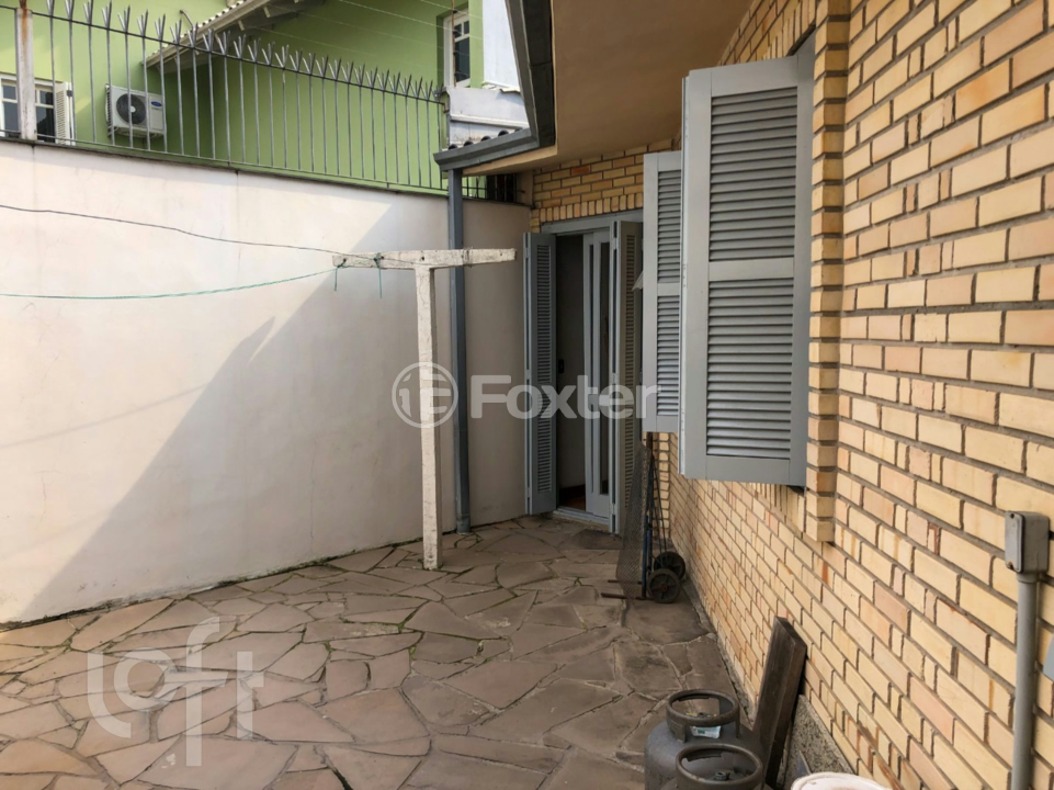 Casa à venda com 5 quartos, 235m² - Foto 6