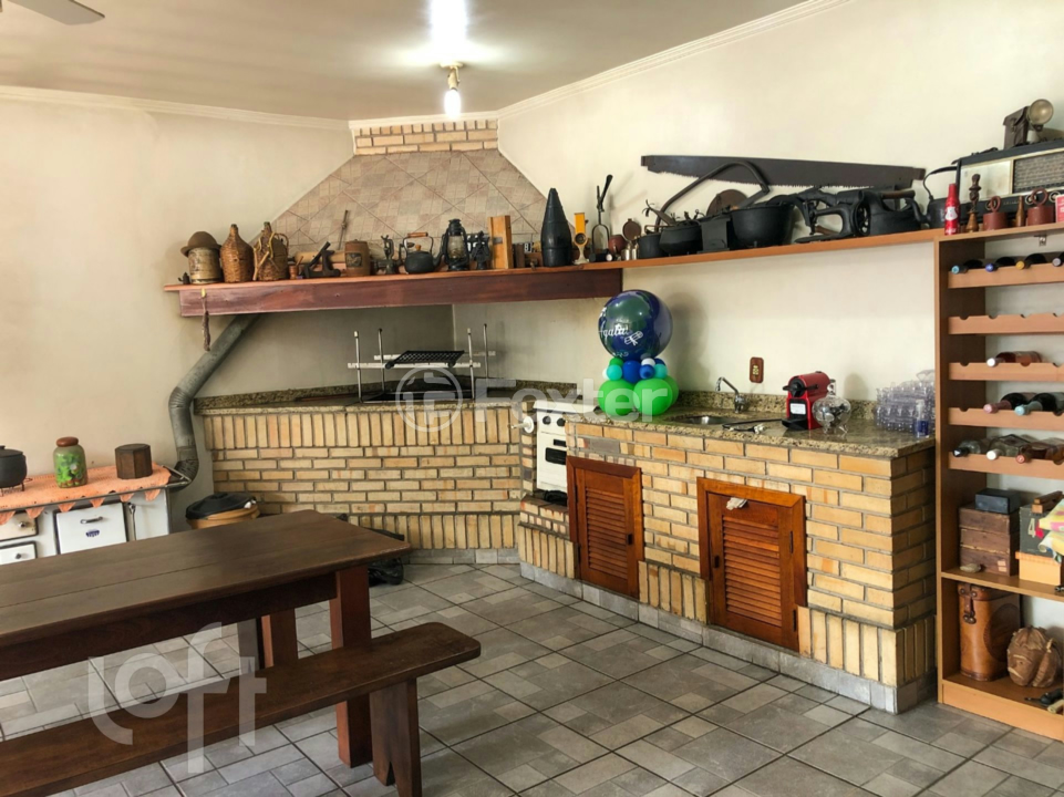 Casa à venda com 5 quartos, 235m² - Foto 8