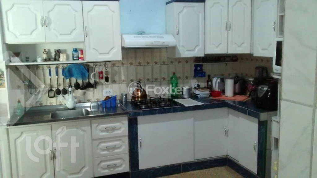 Casa à venda com 3 quartos, 70m² - Foto 11