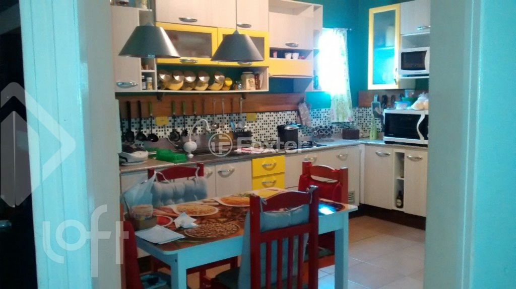 Casa à venda com 3 quartos, 70m² - Foto 3