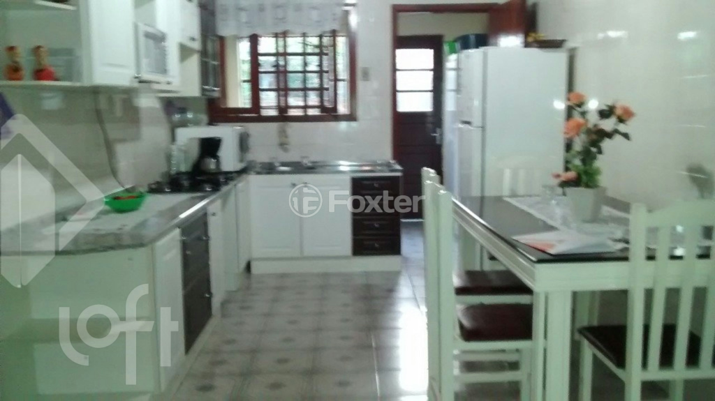 Casa à venda com 3 quartos, 70m² - Foto 25