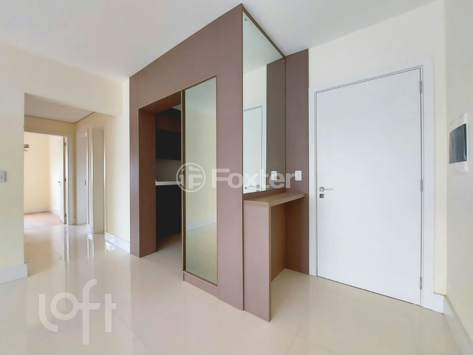 Apartamento à venda com 3 quartos, 115m² - Foto 2