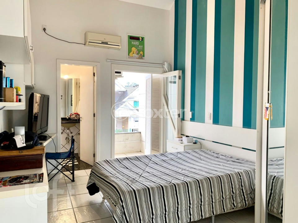Casa à venda com 4 quartos, 311m² - Foto 12