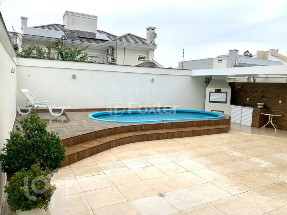 Casa à venda com 4 quartos, 311m² - Foto 6