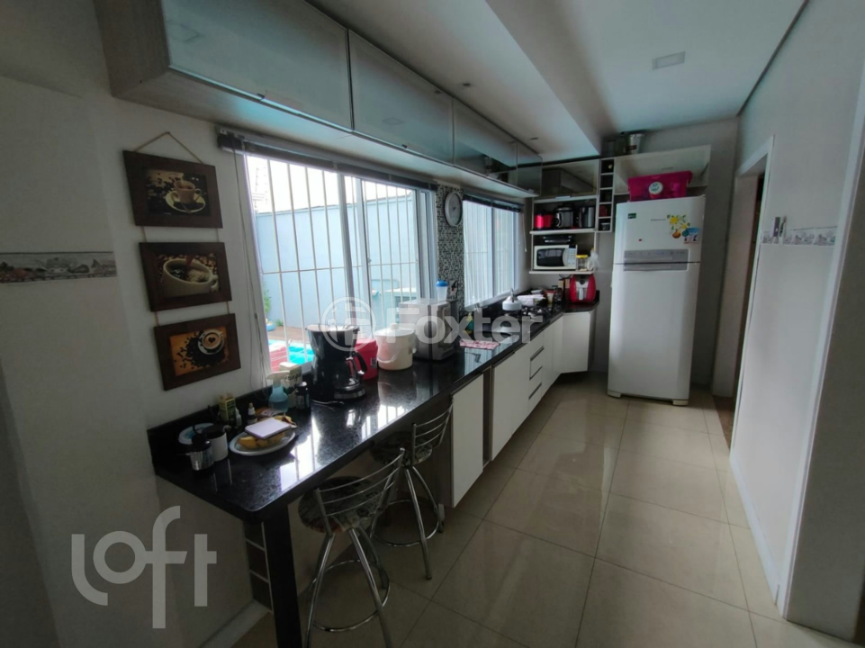 Casa à venda com 4 quartos, 230m² - Foto 6