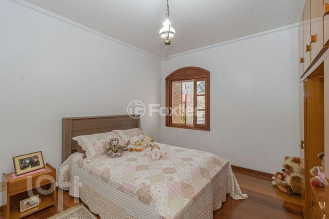Casa à venda com 3 quartos, 248m² - Foto 11
