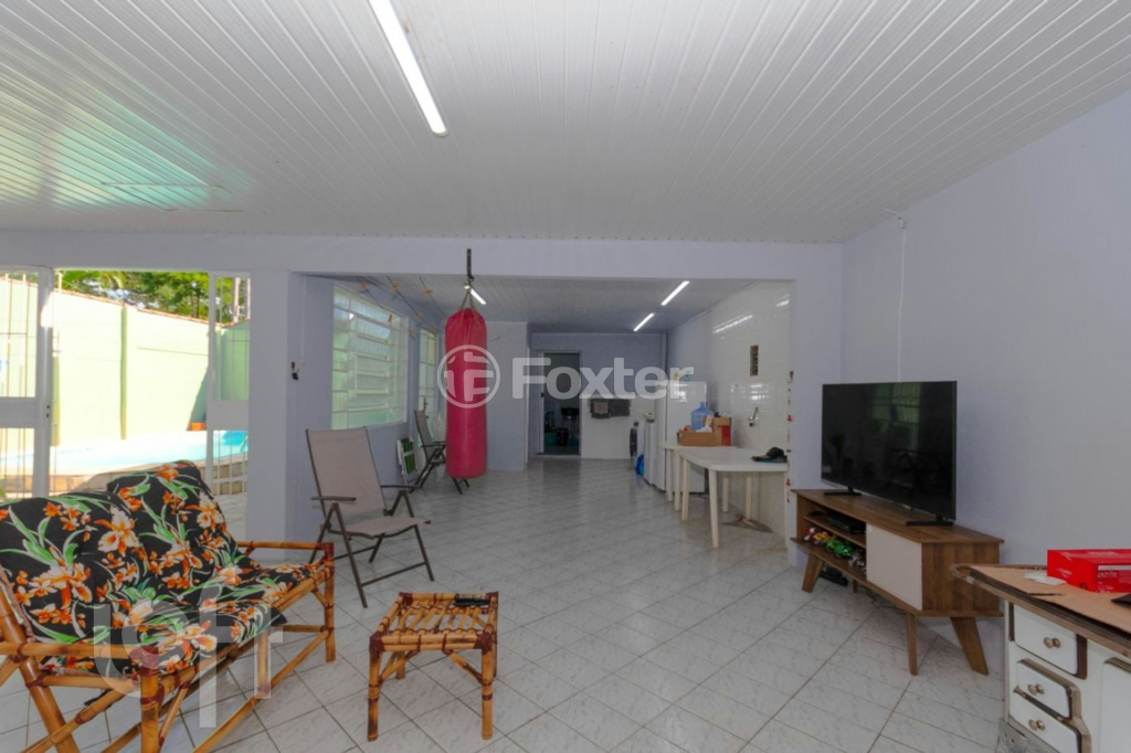Casa à venda com 3 quartos, 220m² - Foto 6