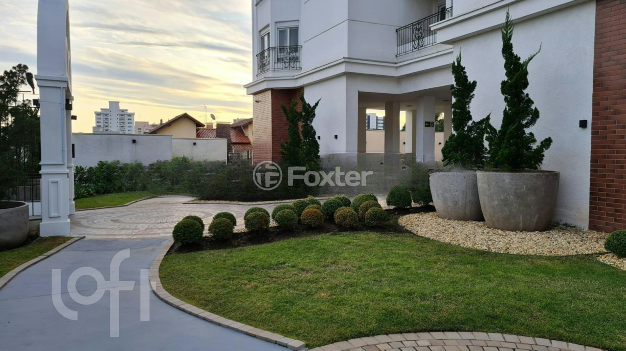Apartamento à venda com 2 quartos, 131m² - Foto 1