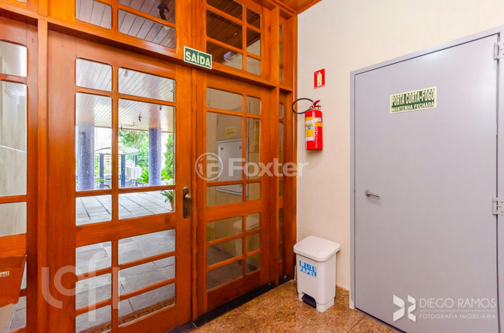 Apartamento à venda com 2 quartos, 67m² - Foto 27