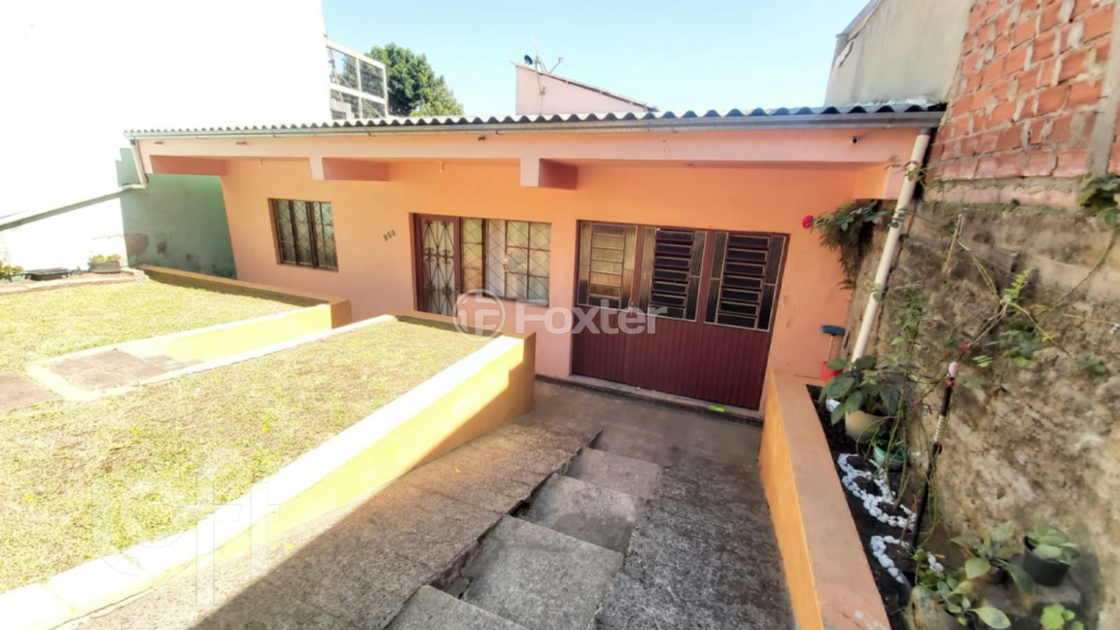 Casa à venda com 4 quartos, 120m² - Foto 2