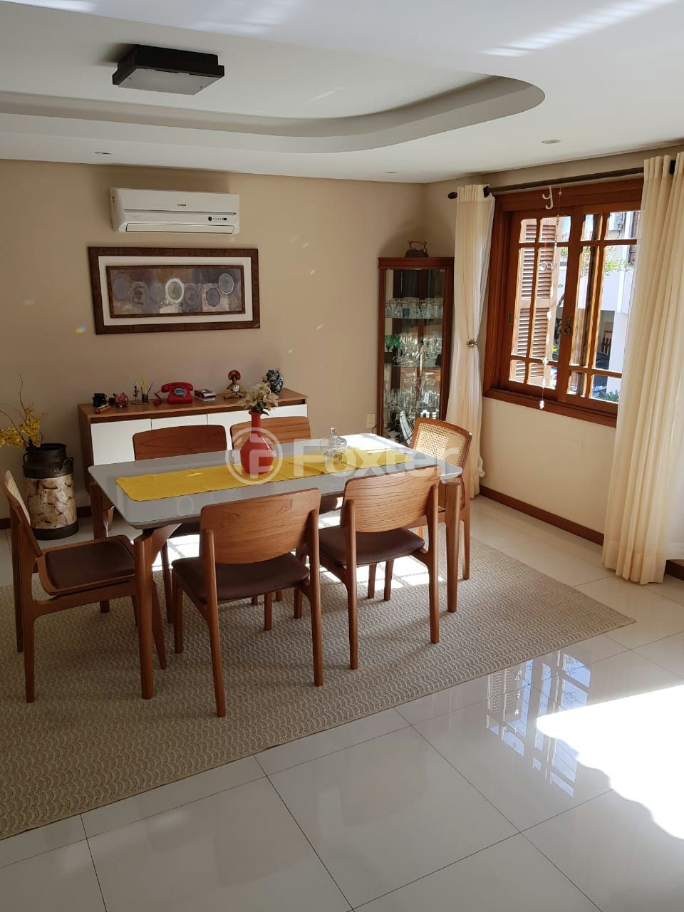 Casa de Condomínio à venda com 3 quartos, 189m² - Foto 2