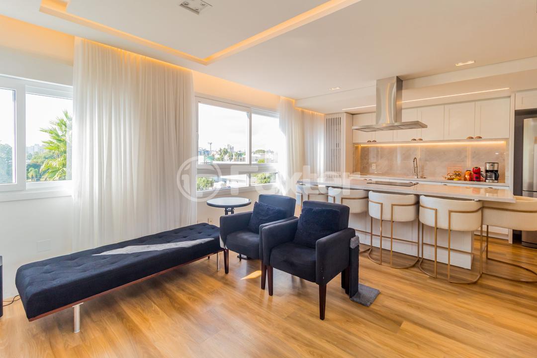 Apartamento à venda com 2 quartos, 67m² - Foto 2