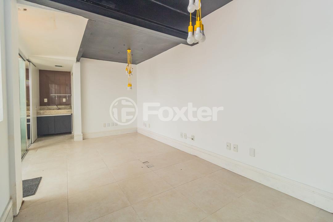 Casa à venda com 4 quartos, 250m² - Foto 15