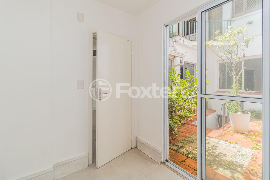 Casa à venda com 4 quartos, 250m² - Foto 19