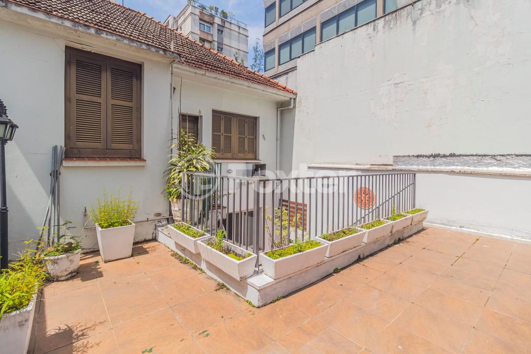 Casa à venda com 4 quartos, 250m² - Foto 29