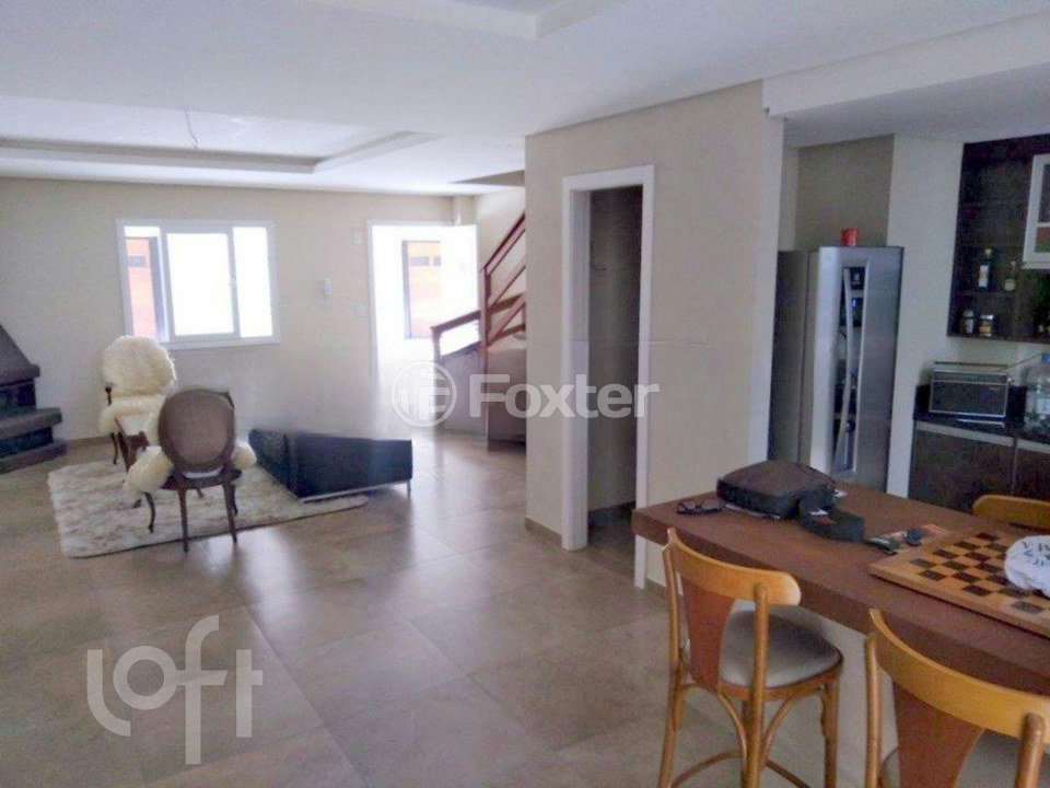Casa à venda com 2 quartos, 95m² - Foto 2