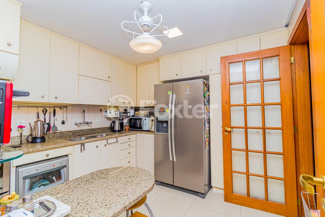 Casa de Condomínio à venda com 3 quartos, 216m² - Foto 32