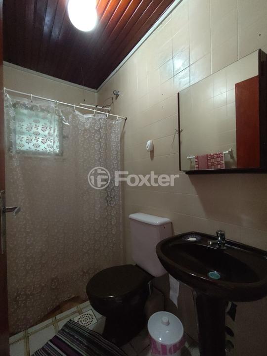 Casa à venda com 3 quartos, 240m² - Foto 2