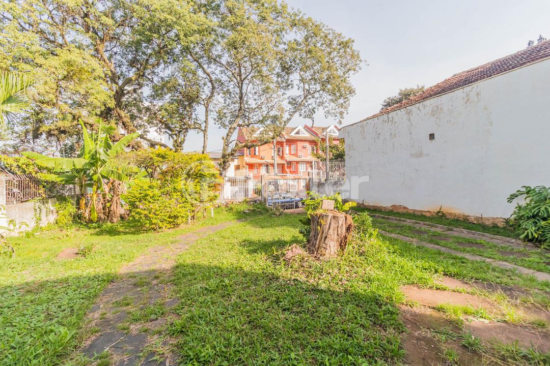 Casa à venda com 4 quartos, 242m² - Foto 2