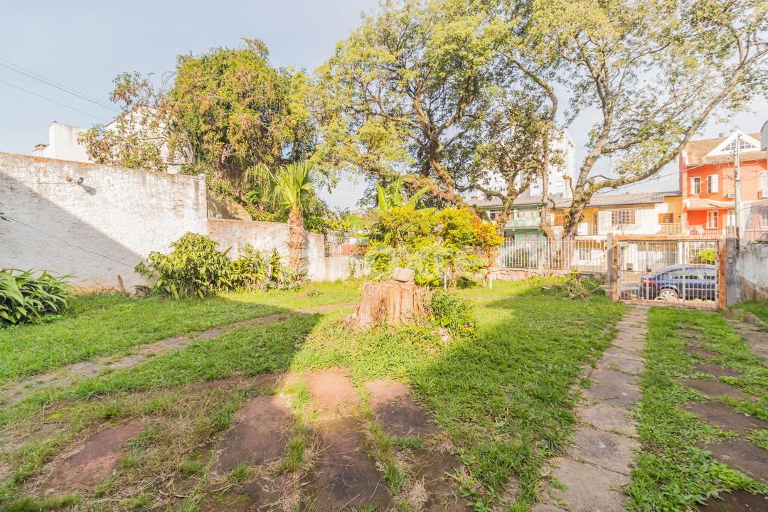 Casa à venda com 4 quartos, 242m² - Foto 3