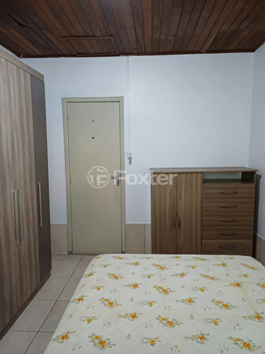 Casa à venda com 3 quartos, 205m² - Foto 4