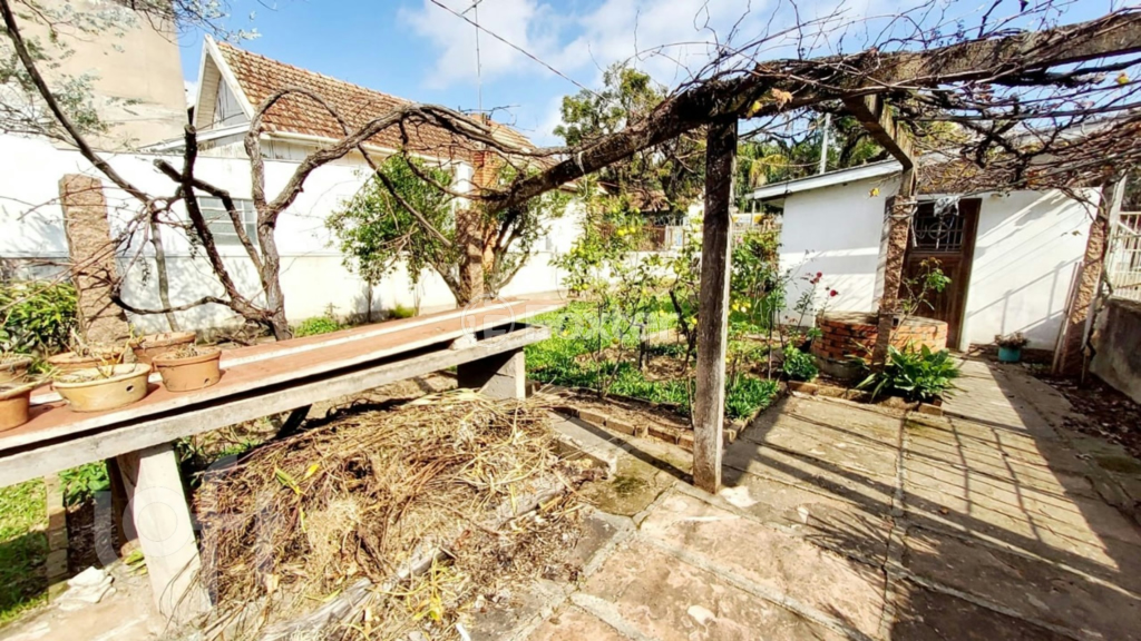 Casa à venda com 3 quartos, 292m² - Foto 3