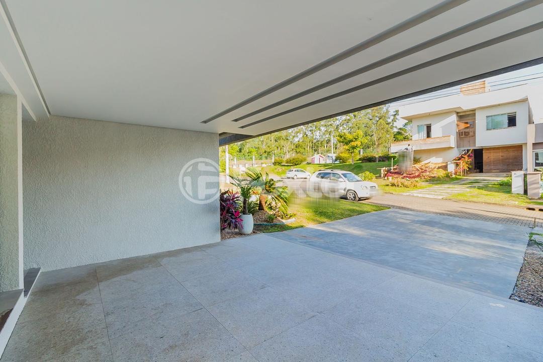 Casa de Condomínio à venda com 3 quartos, 300m² - Foto 4