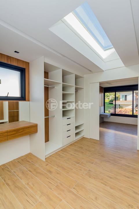 Casa de Condomínio à venda com 3 quartos, 300m² - Foto 42