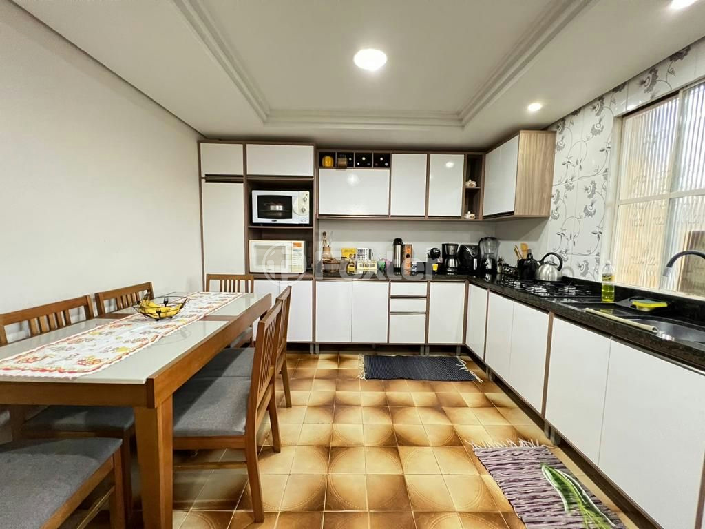Casa à venda com 2 quartos, 360m² - Foto 7