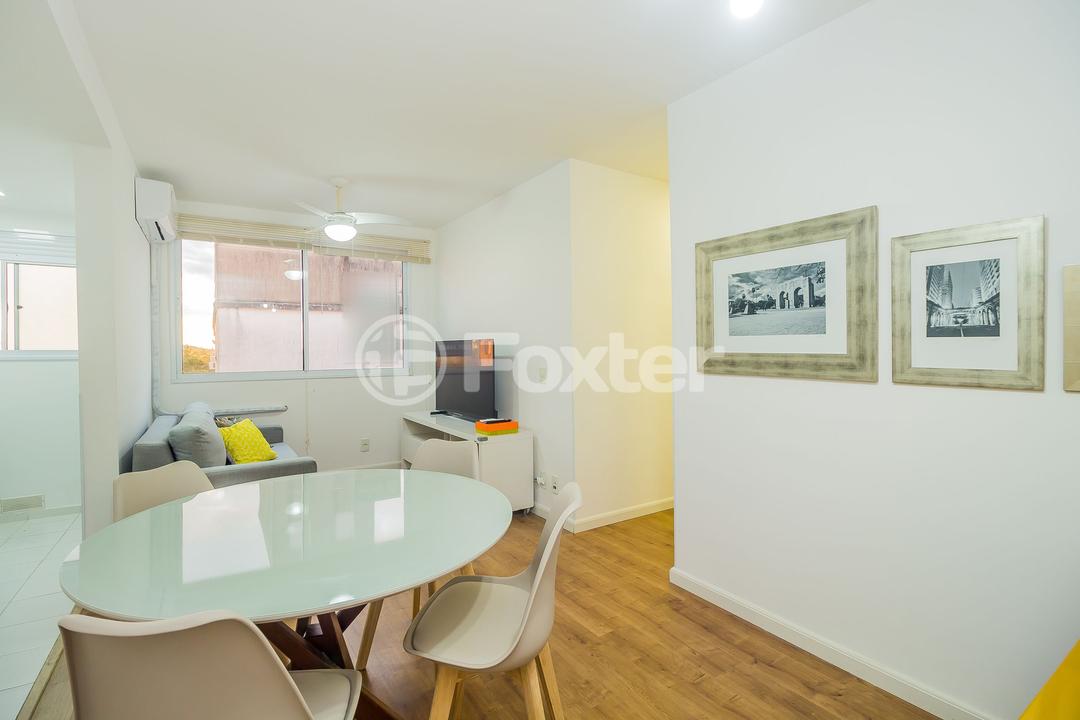 Apartamento à venda com 3 quartos, 61m² - Foto 2