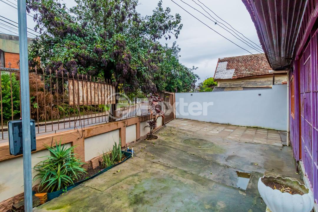 Casa à venda com 2 quartos, 346m² - Foto 4