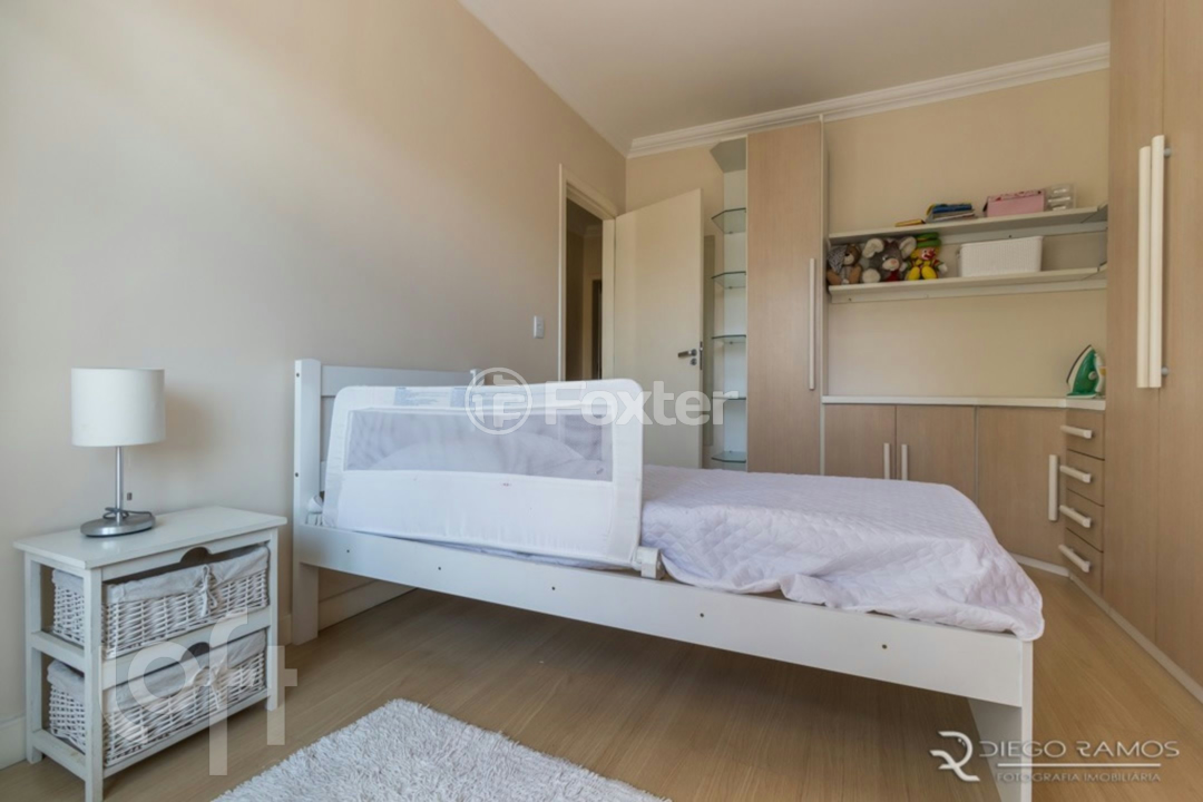 Casa à venda com 3 quartos, 208m² - Foto 11
