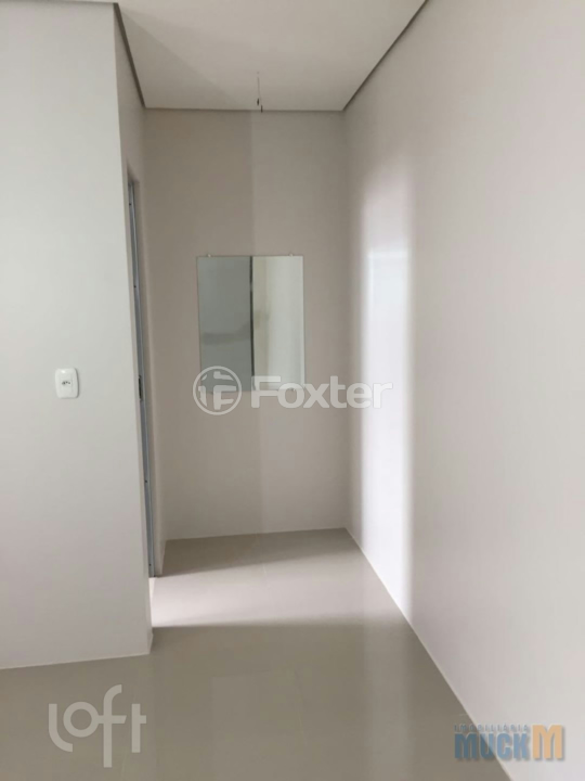 Apartamento à venda com 2 quartos, 75m² - Foto 9