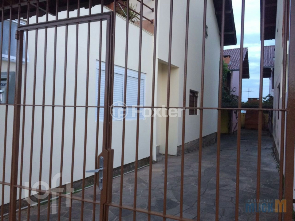 Apartamento à venda com 2 quartos, 75m² - Foto 1