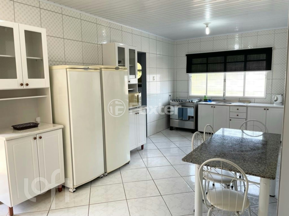 Casa à venda com 3 quartos, 200m² - Foto 17