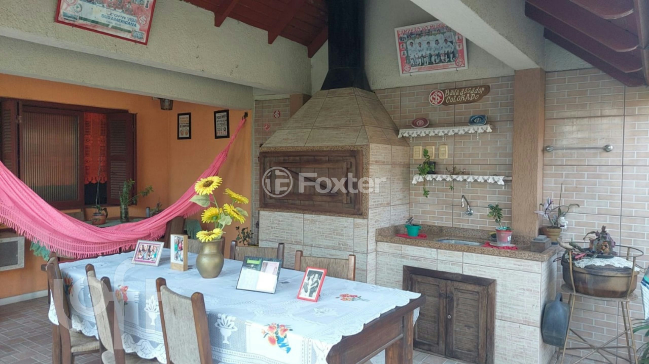 Casa à venda com 3 quartos, 216m² - Foto 4