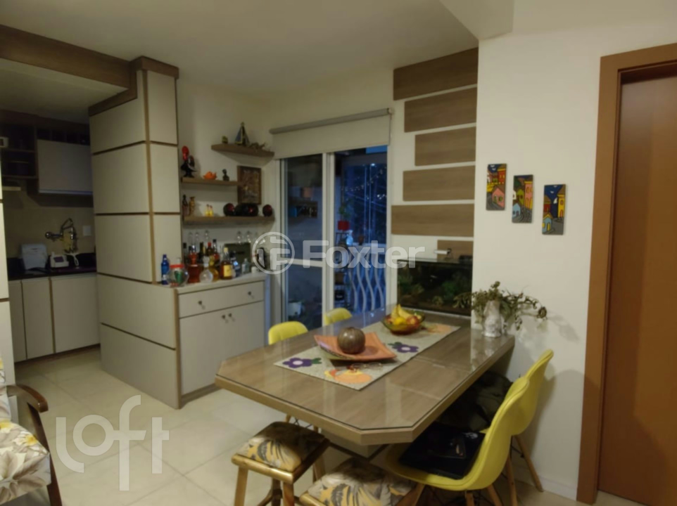 Apartamento à venda com 3 quartos, 85m² - Foto 1