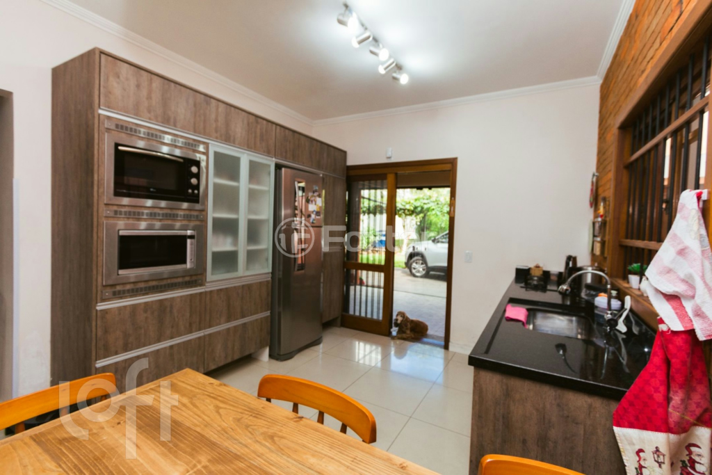 Casa à venda com 4 quartos, 214m² - Foto 5