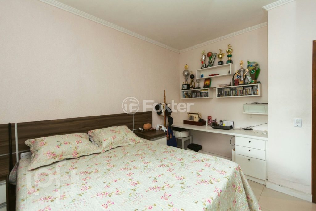Casa à venda com 4 quartos, 214m² - Foto 9